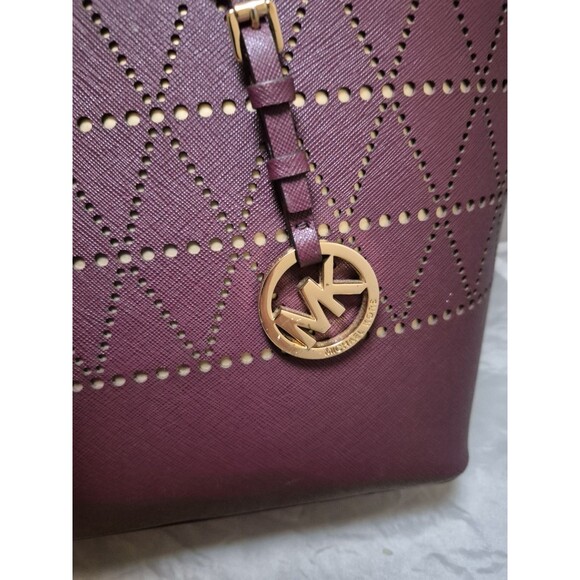 Michael Kors Jet Set Travel Tote Maroon With Gold Laser Cut Design Large Tote - Picture 2 of 13